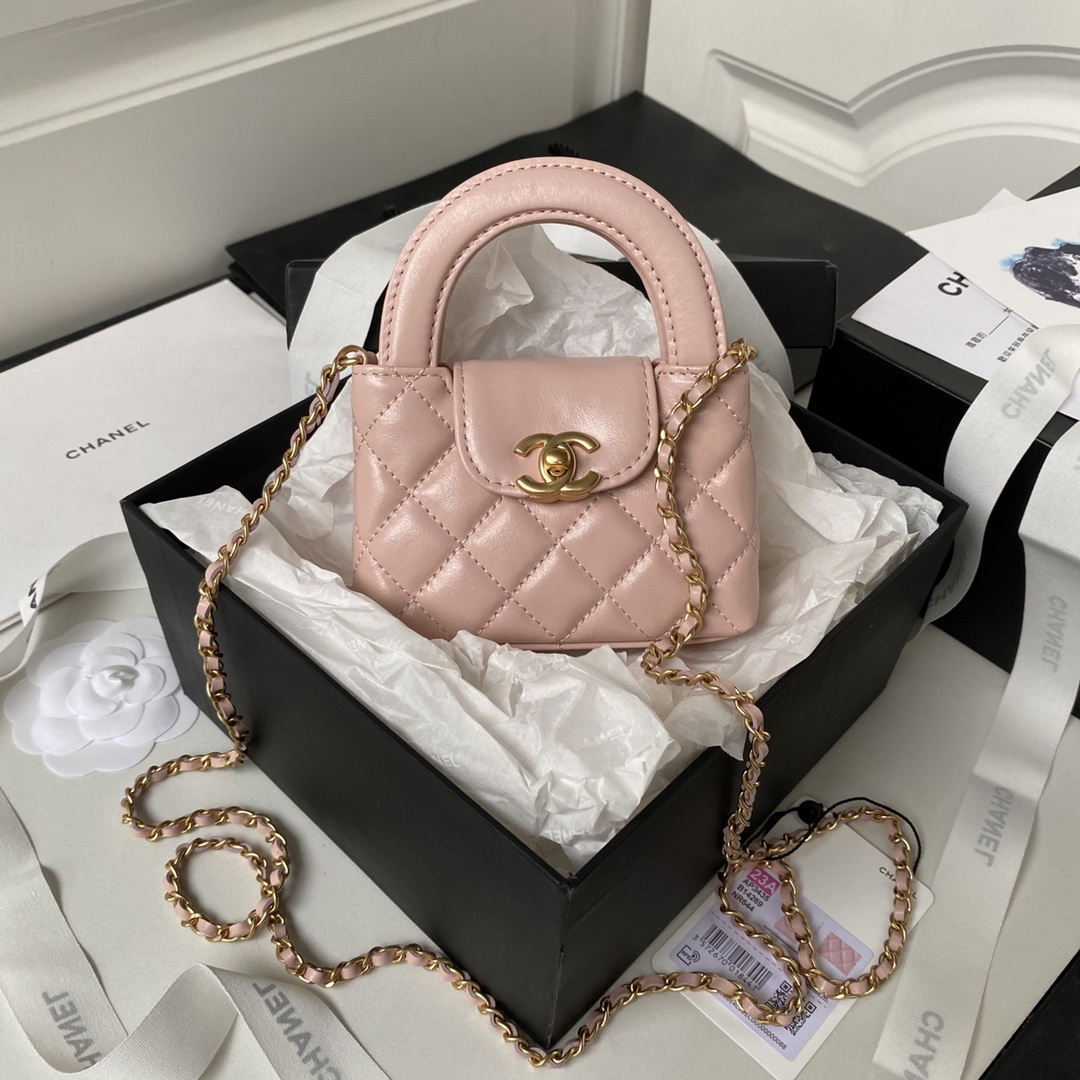 Pink replica Chanel handbag in premium gift box with gold chain